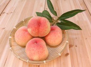 Nutritional Facts About Peaches